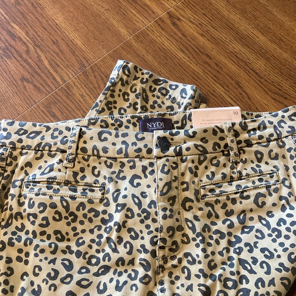 NYDJ Women’s Pants - Picture 4 of 9